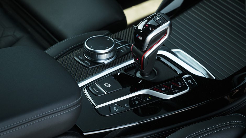 2019 BMW X4 M Competition gear selector