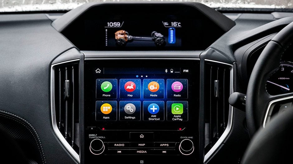 2020 Subaru Forester e-Boxer screen