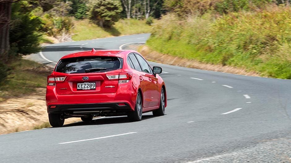 2016 Subaru Impreza 2.0 Sport driving round bend