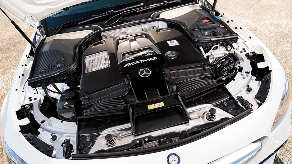 2017 Mercedes-AMG E 63 S 4MATIC+engine