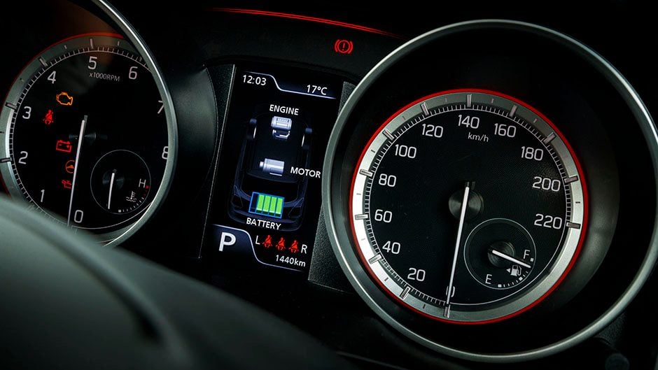 Suzuki Swift Hybrid speedo