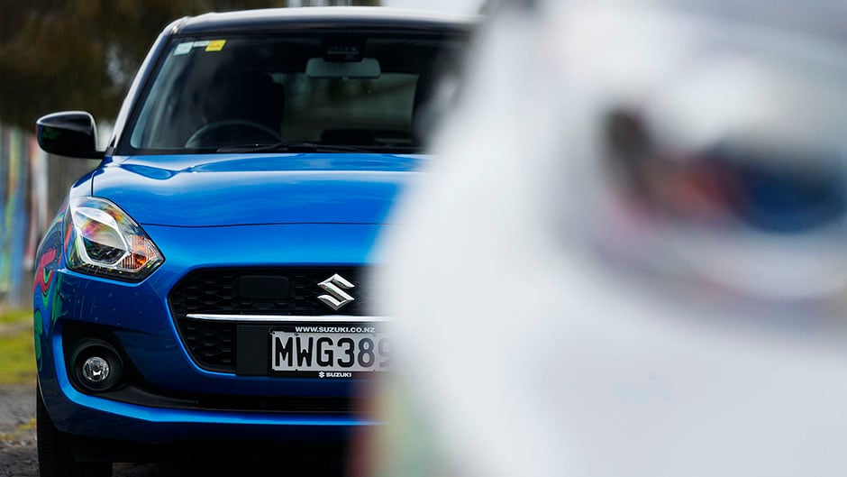 Suzuki Swift Hybrid headlight