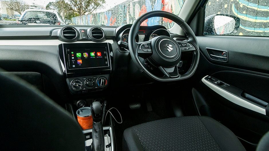 Suzuki Swift Hybrid interior