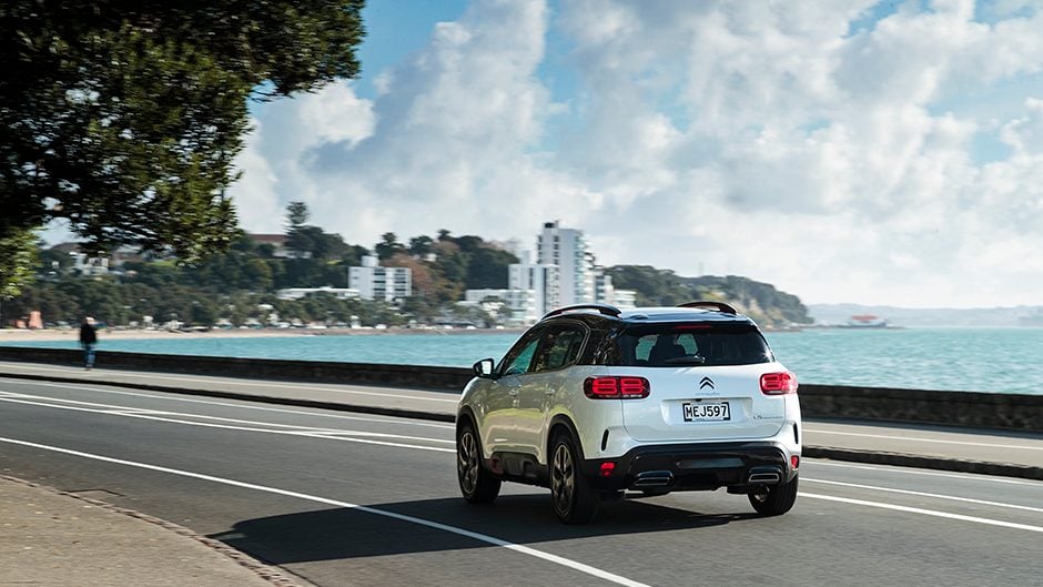 2019 Citroen C5 Aircross driving past water