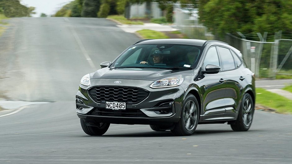 Ford Escape ST-Line AWD driving round bend