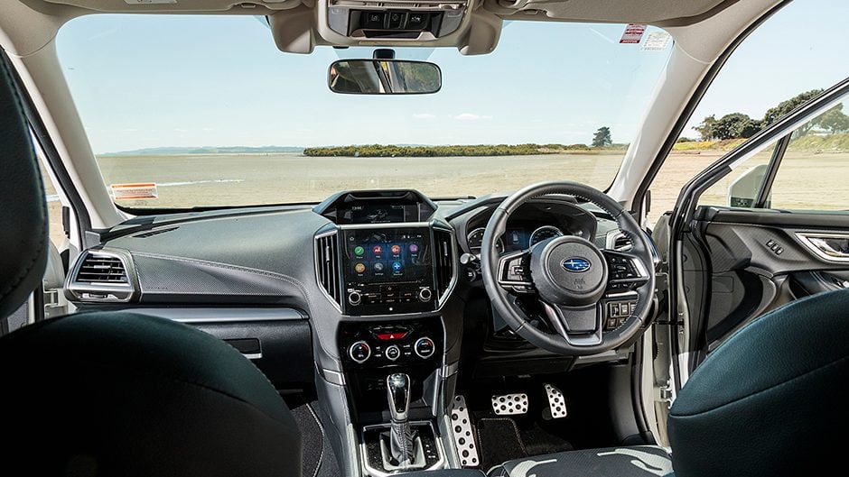 2018 Subaru Forester Premium interior