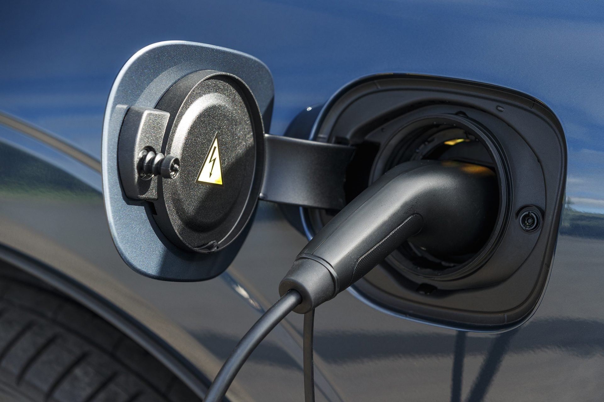 Volvo XC60 PHEV electric charging plug