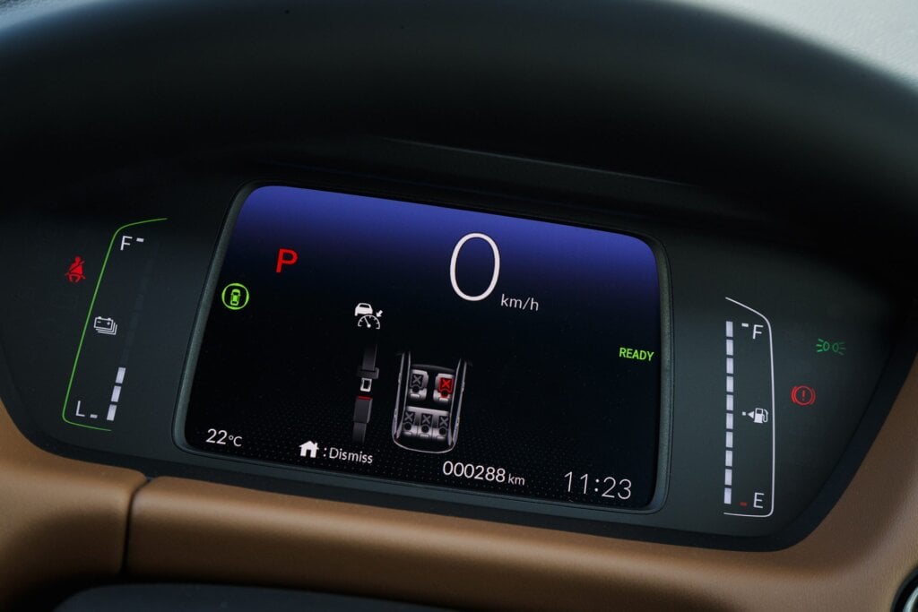 Honda Jazz e:HEV Luxe screen