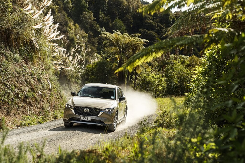 Mazda CX-5 Activ driving througgh bush