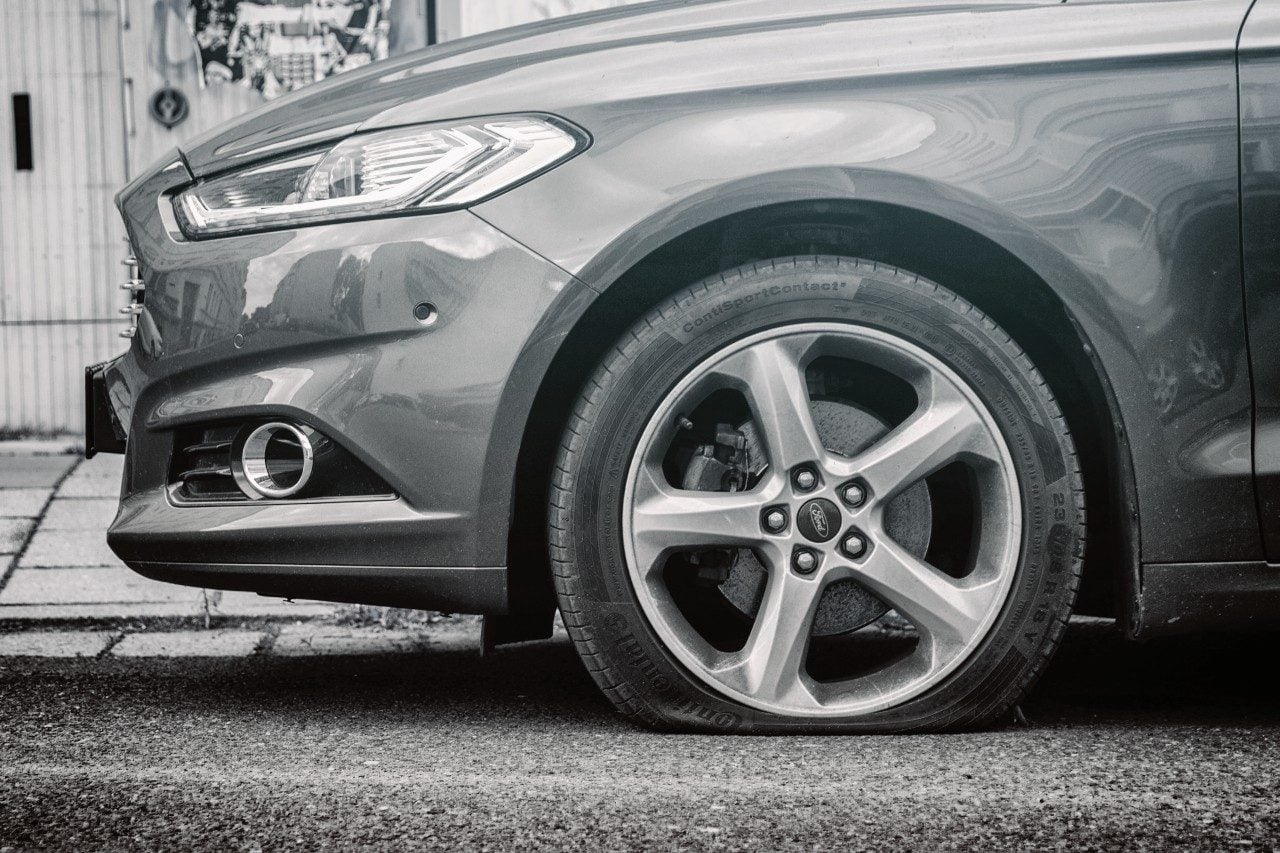 Flat tyre on Ford Mondeo side