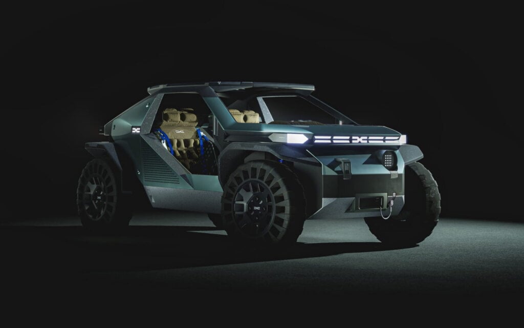 Dacia Manifesto Concept front three quarter view