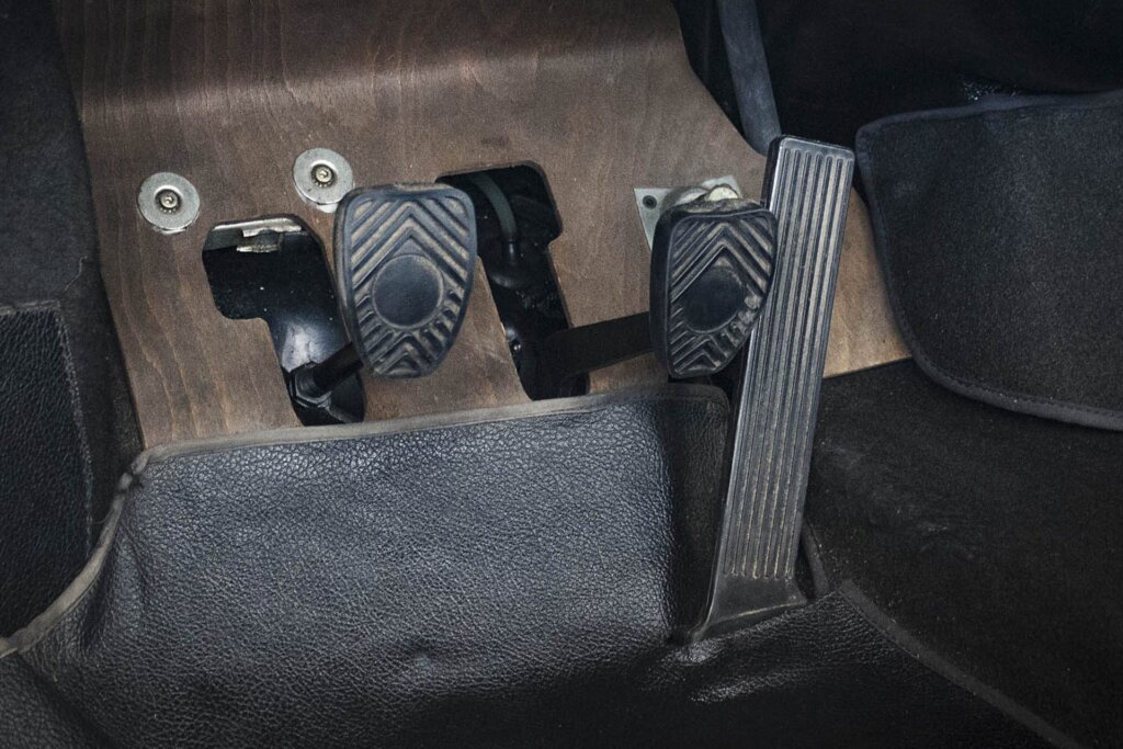1973 Porsche 911 2.7 Carrera RS pedal box