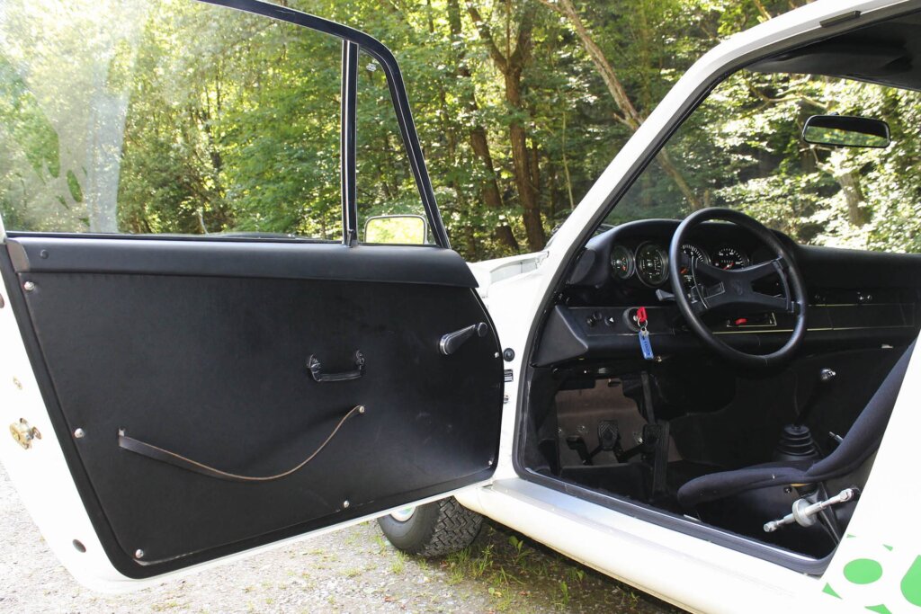 1973 Porsche 911 2.7 Carrera RS door pull