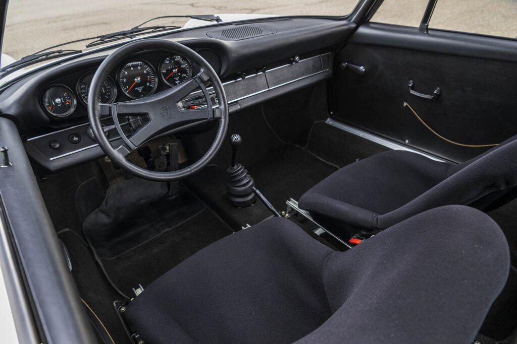 1973 Porsche 911 2.7 Carrera RS interior