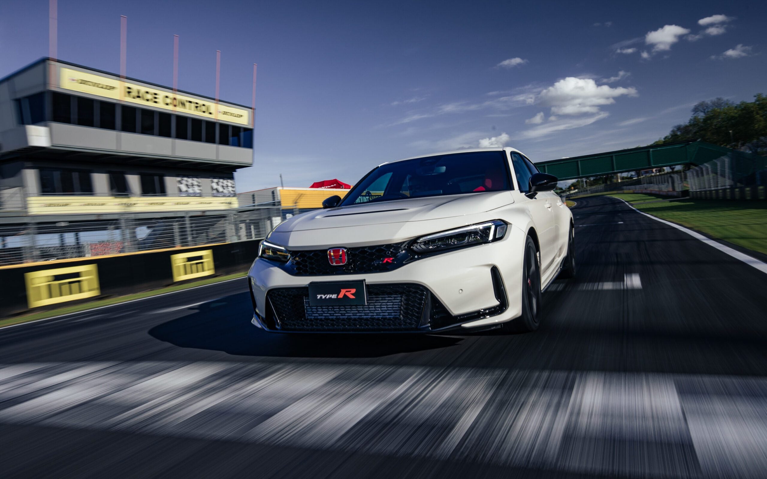 2023 Honda Civic Type R on Pukekohe race track