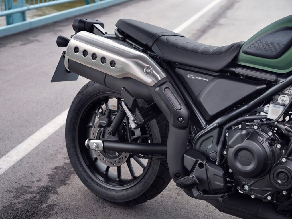 Honda CL500 pipes