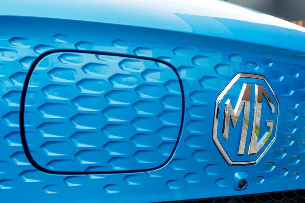 MG ZS Essence EV charge port