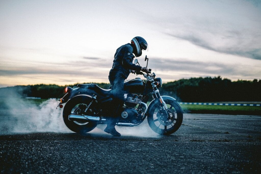 Royal Enfield Super Meteor 650 burnout