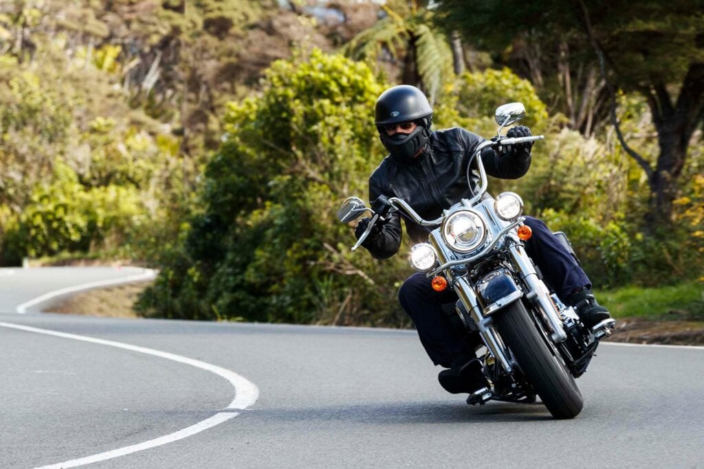 Harley-Davidson Softail Heritage front action