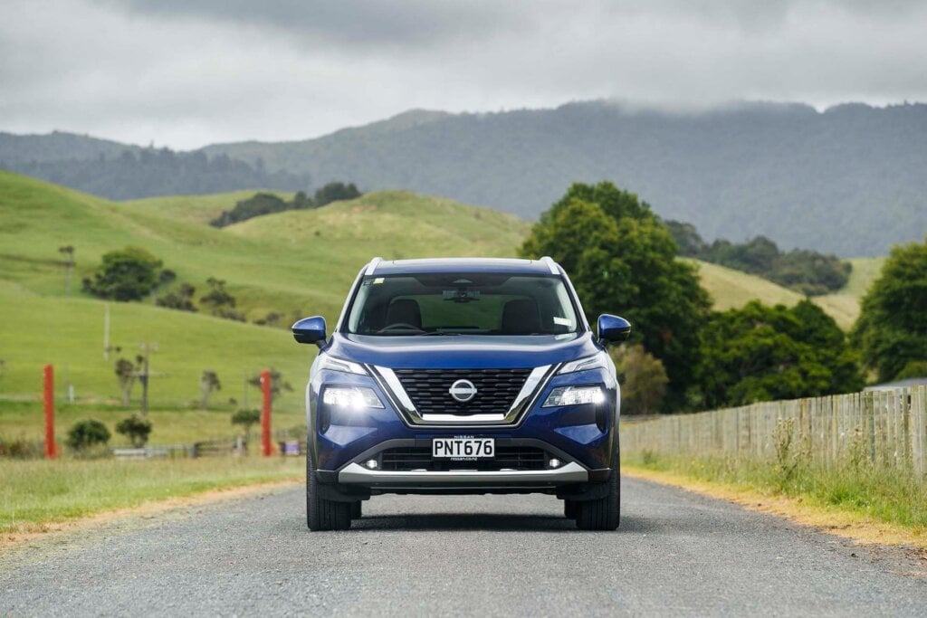Nissan X-Trail Ti-L front static