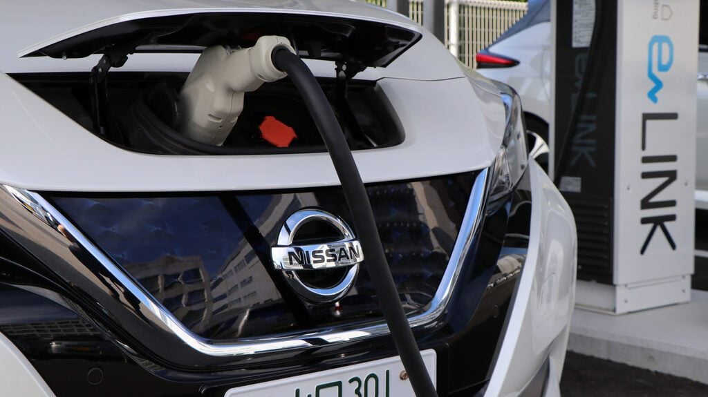 Nissan Leaf charging