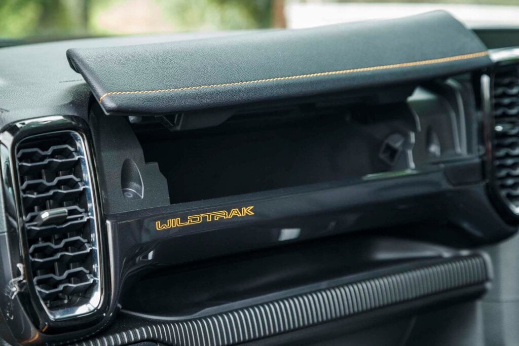 Ford Ranger Wildtrak glovebox