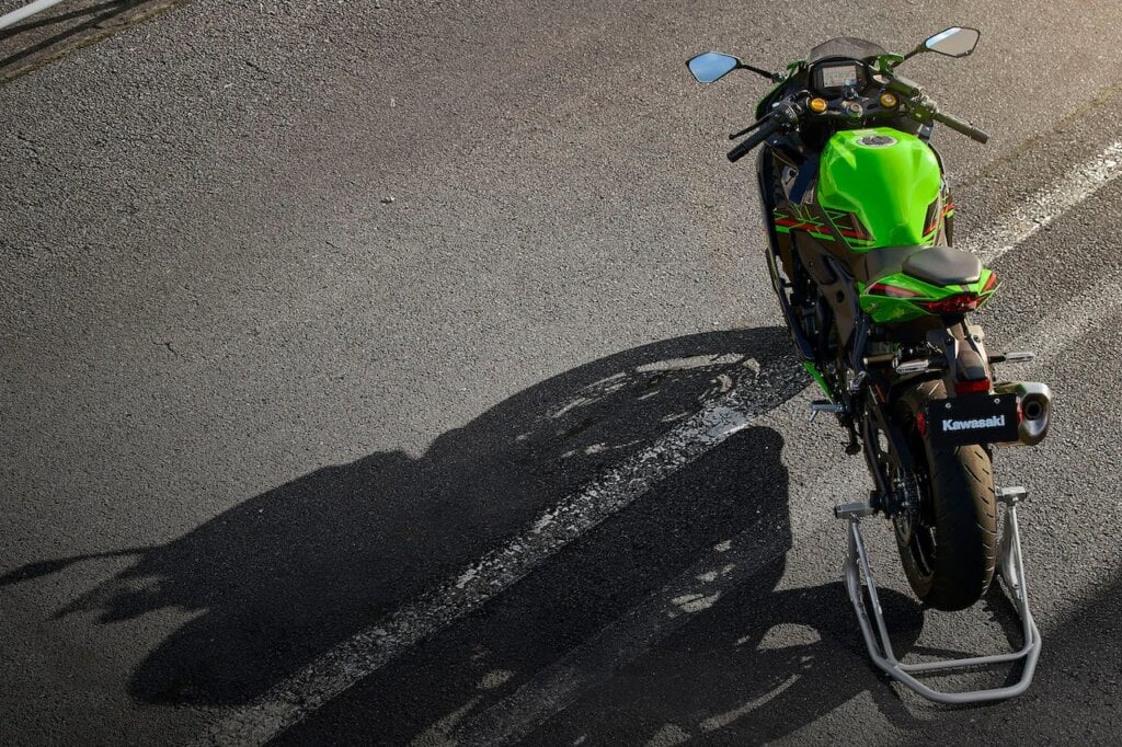 Kawasaki Ninja ZX-4R high angle