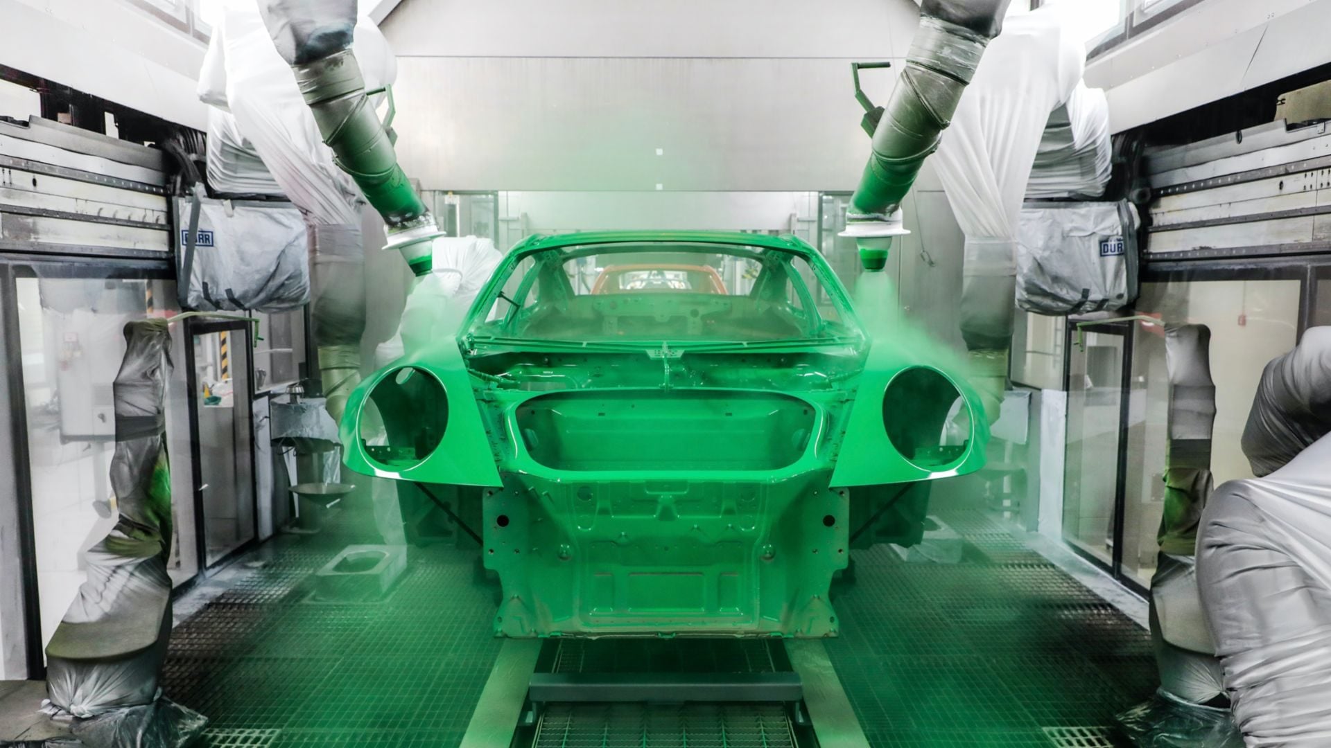 Porsche 911 GT3 being painted in Essmanngreen