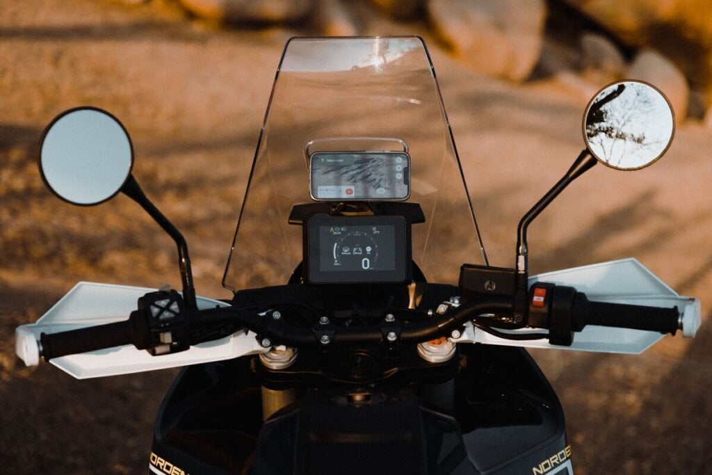 Husqvarna Norden 901 speedo