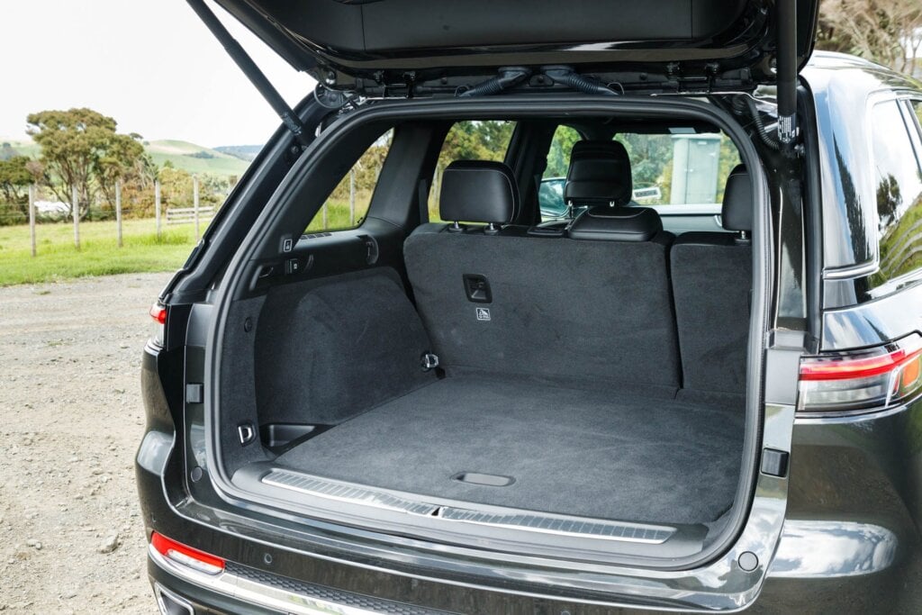 Jeep Grand Cherokee Overland with the boot opened
