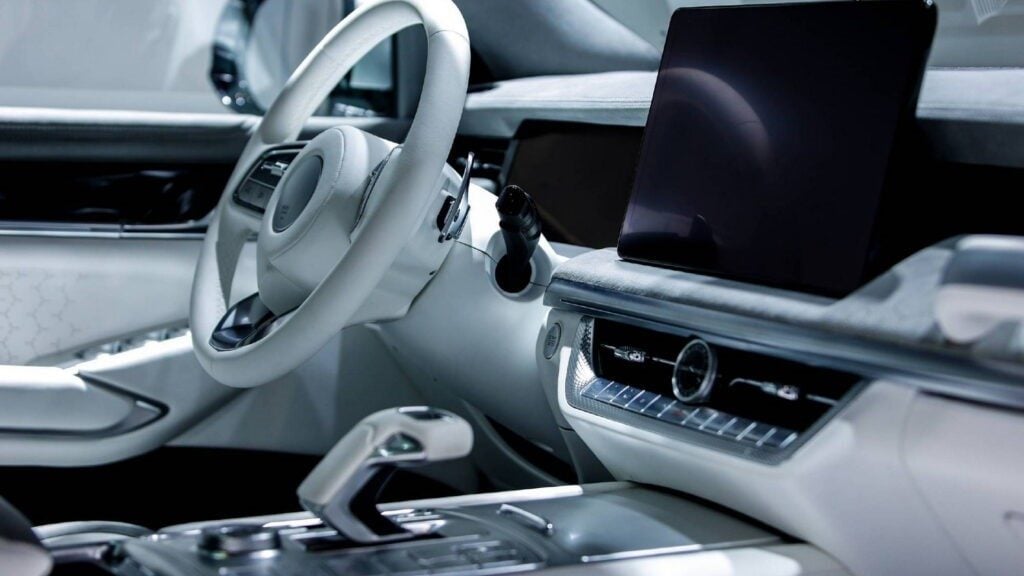 Great Wall Motor CyberP!ckup six-wheel ute interior