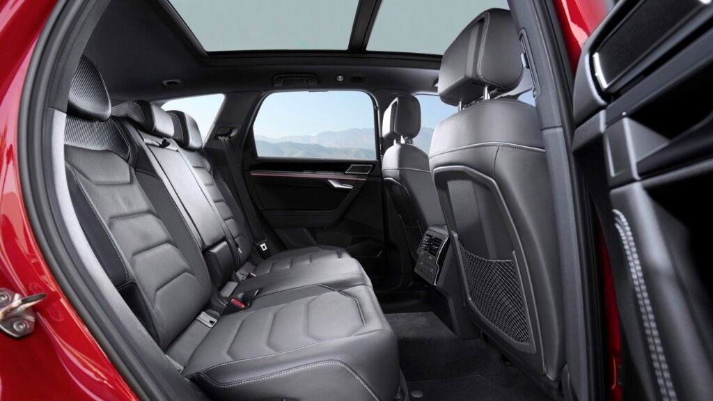 Third-generation Volkswagen Touareg rear seats