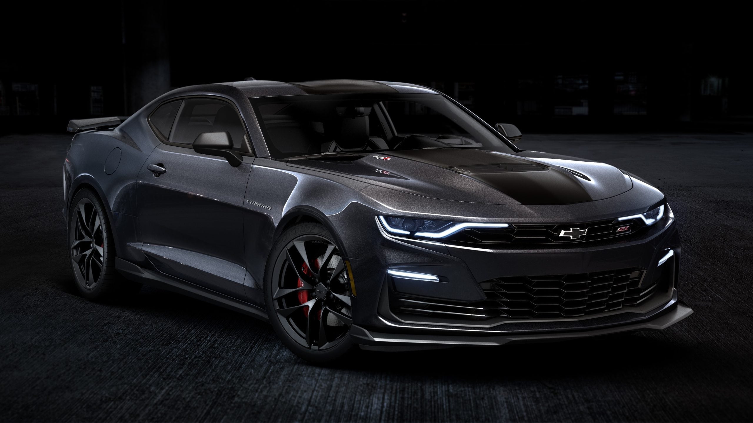 Chevrolet Camaro SS Collector's Edition front three quarter view
