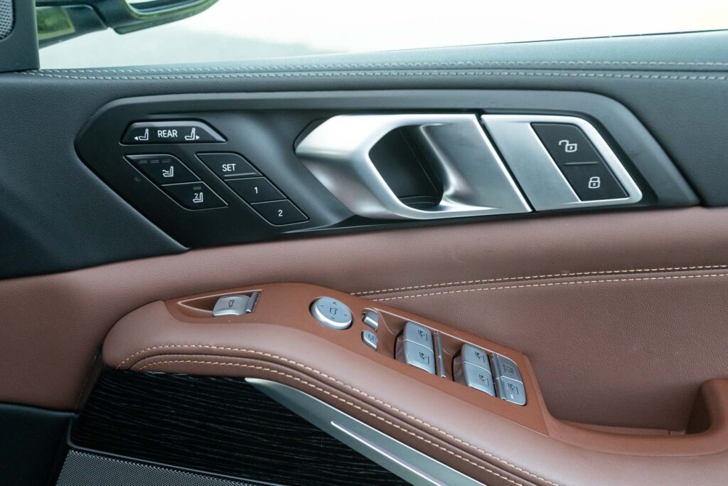 Driver's door controls - an array of buttons
