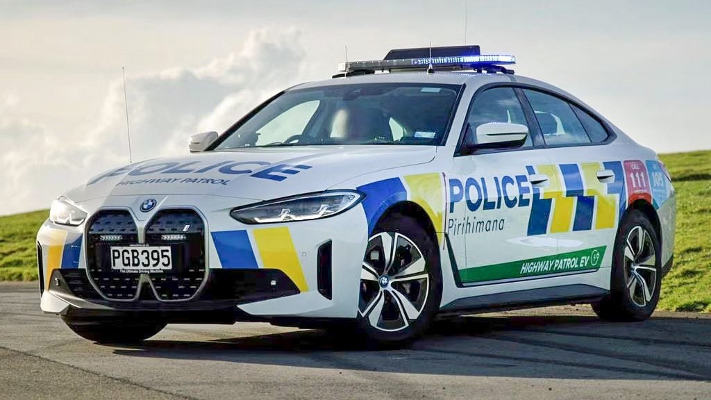 New Zealand Police BMW i4