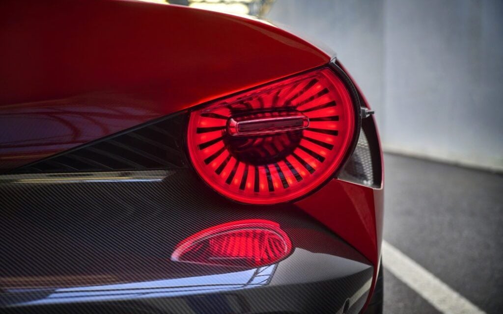 Alfa Romeo 33 Stradale supercar tail light