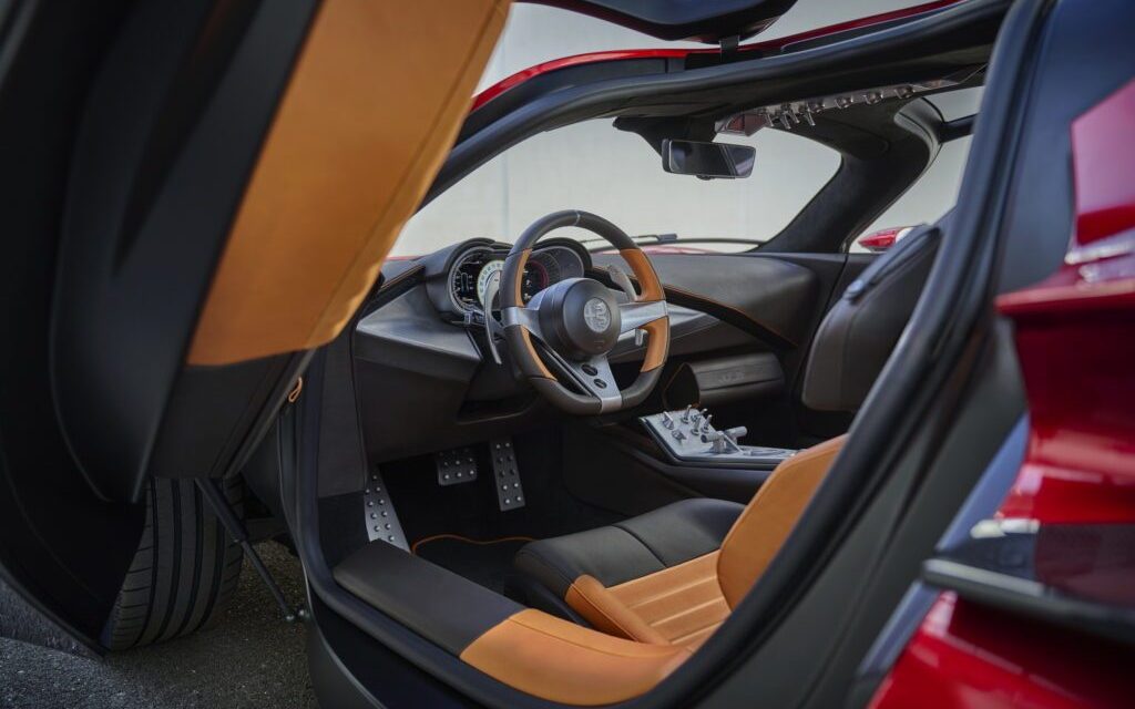 Alfa Romeo 33 Stradale supercar interior