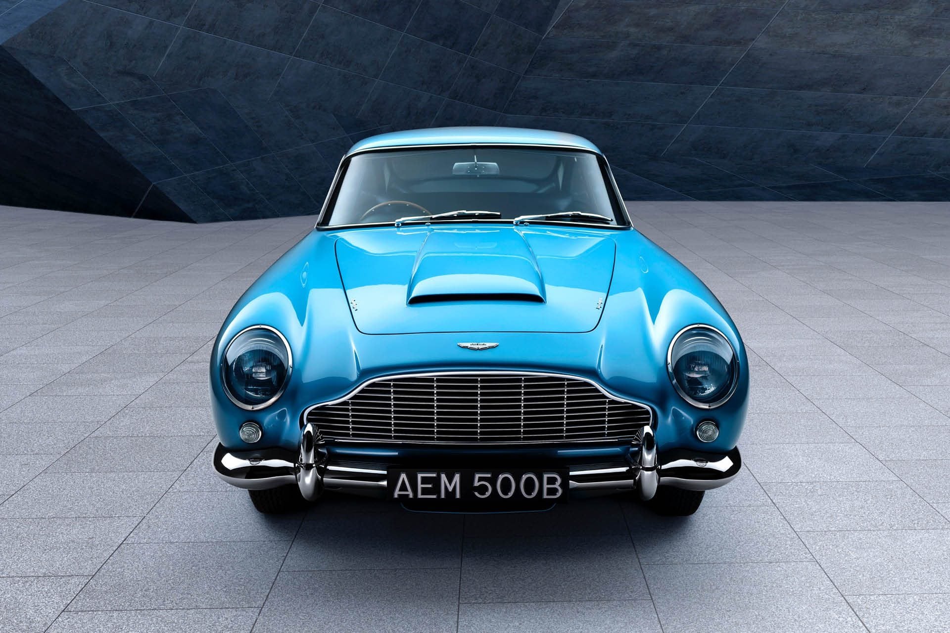Aston Martin DB5 front view