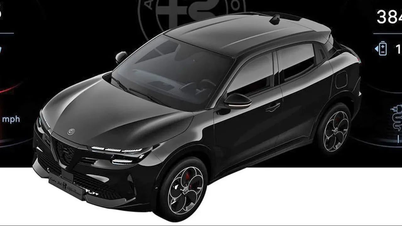 New Alfa Romeo compact SUV leaked image