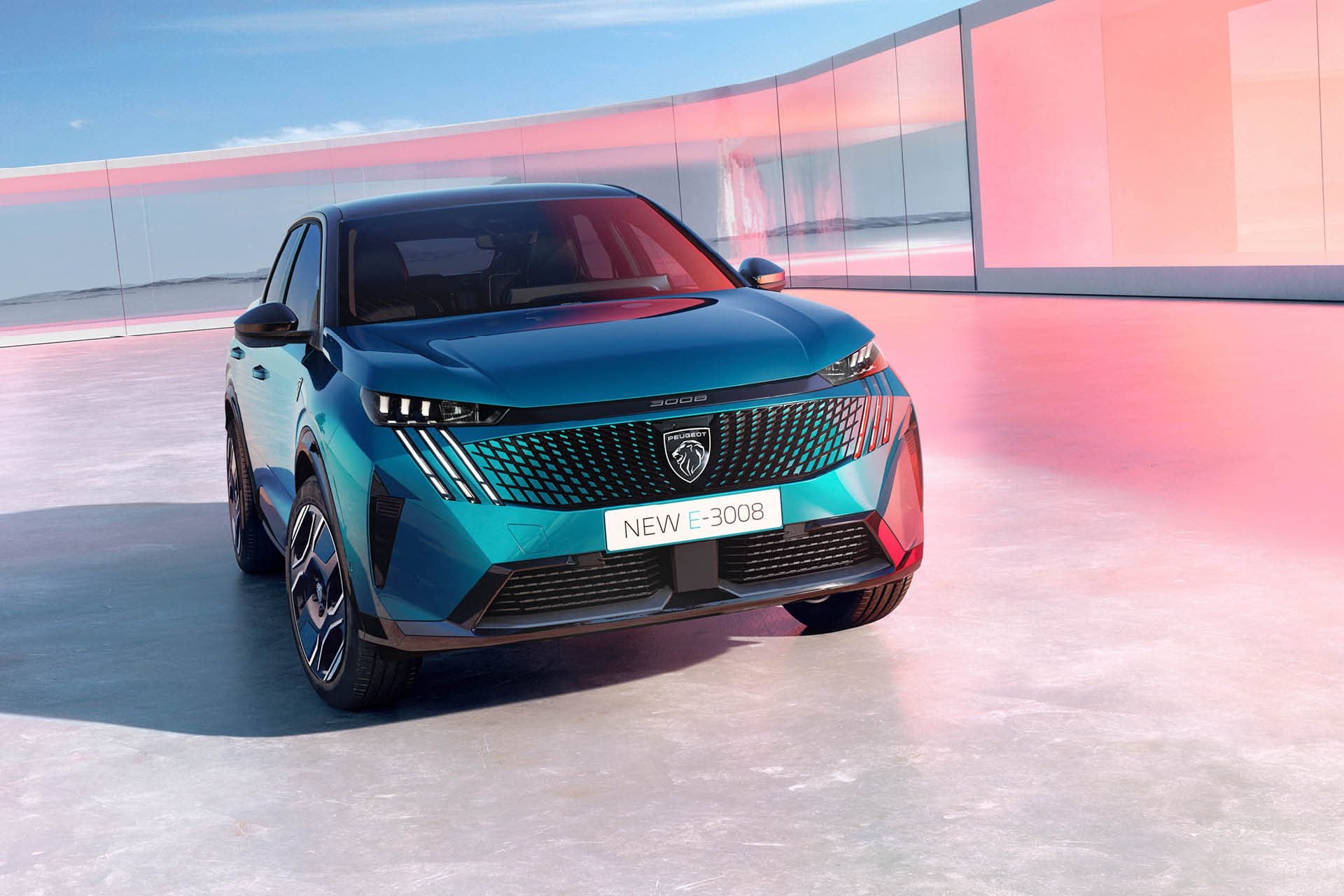 Peugeot E-3008 front view