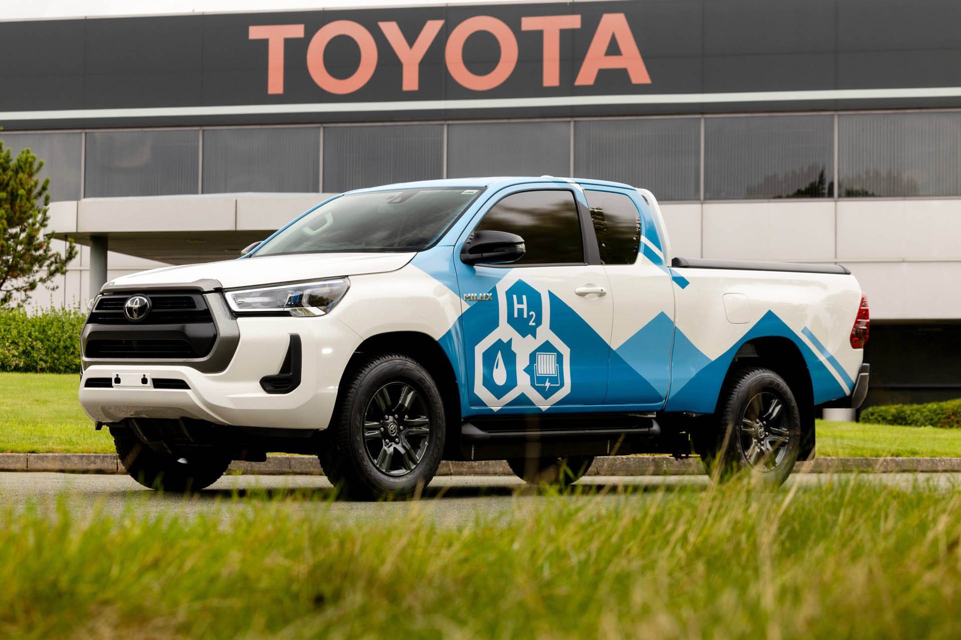 Hydrogen-powered Toyota Hilux front three quarter view