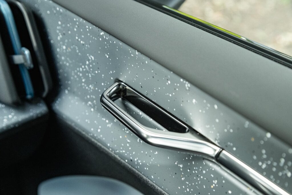 Door handle in the Volvo EX30 2024