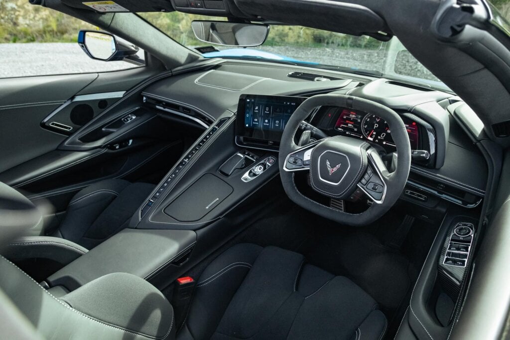 Front interior in the Chevrolet Corvette Stingray 3LT Convertible