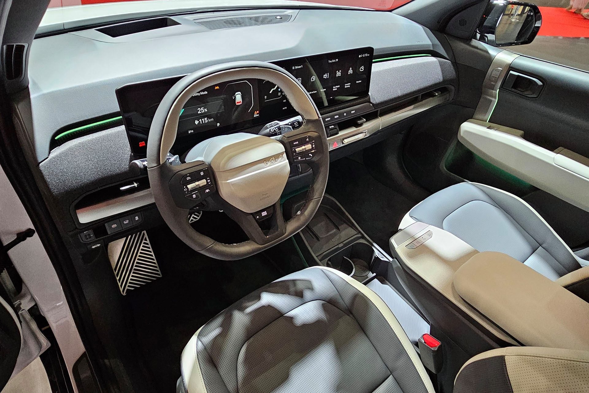 Chic interior for EV3.