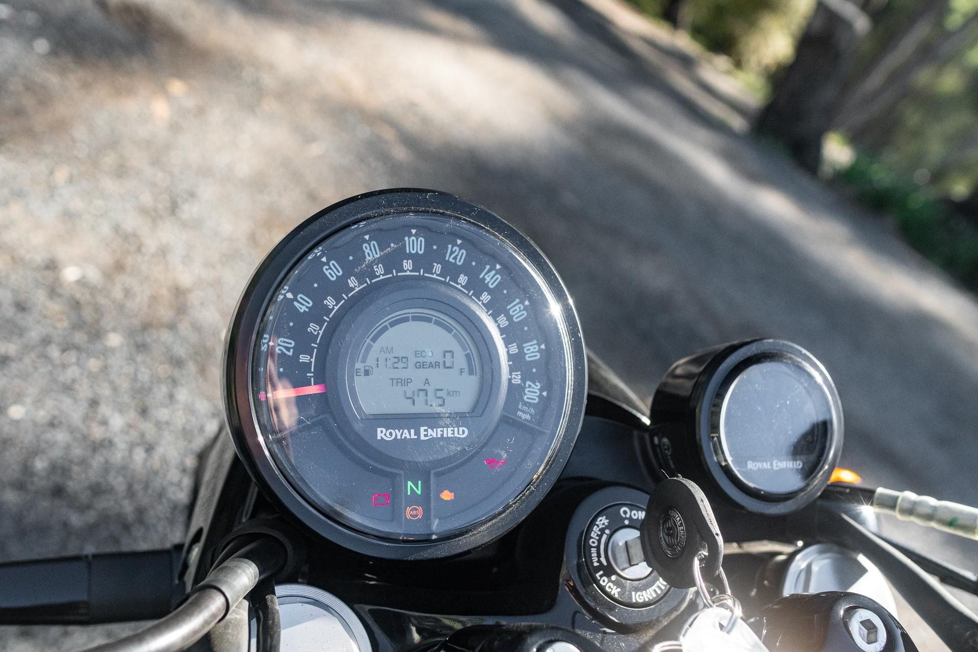 Dual speed readout is a bit fussy.