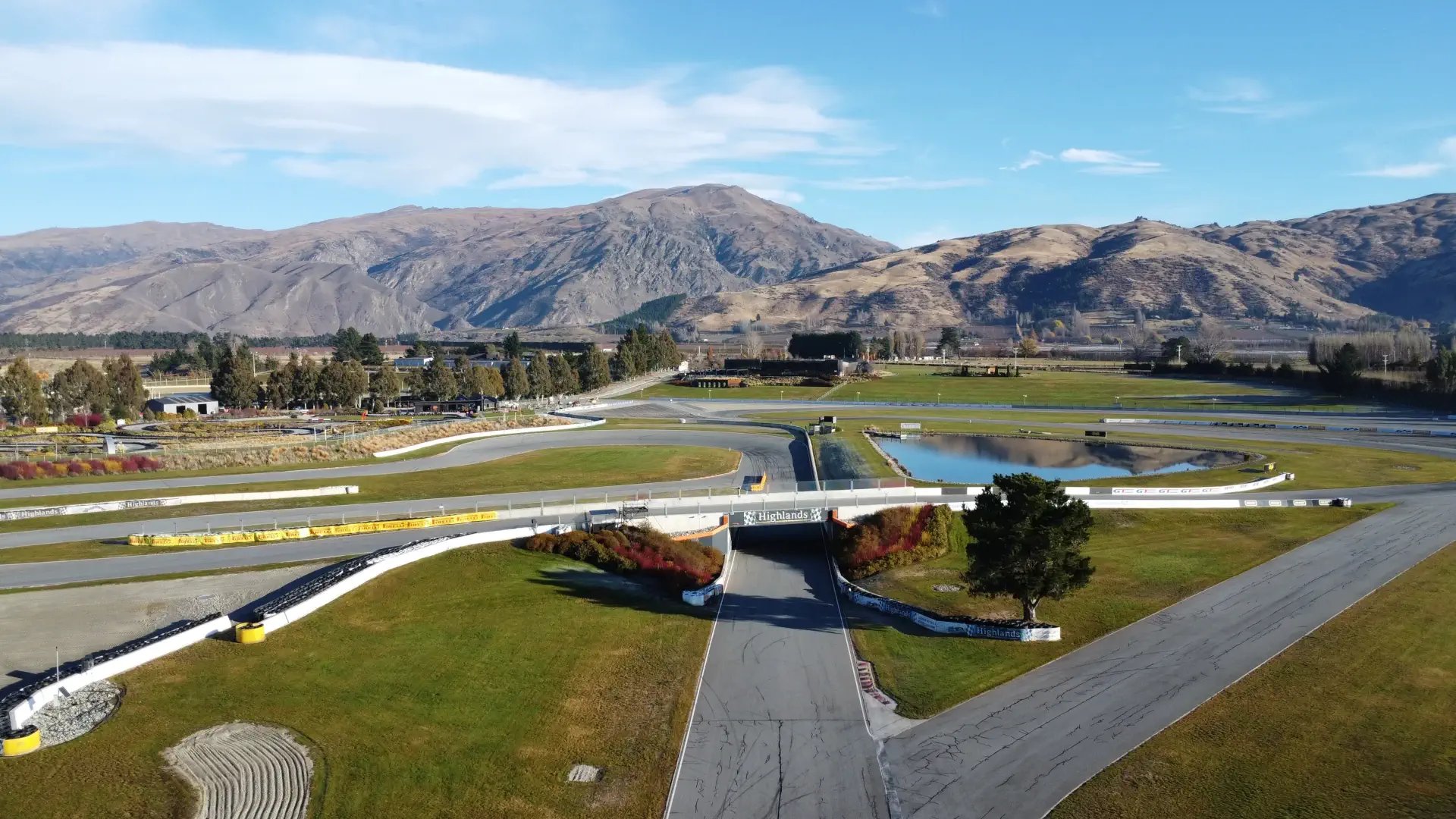 This be Highlands Motorsport Park.