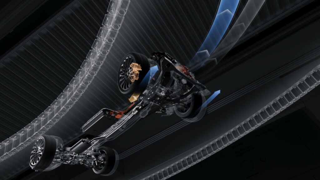 No, I totally don't get what Hyundai is on about with this image either.