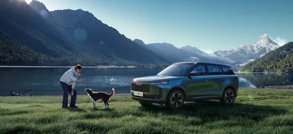 Hm, could be the Alps in behind.