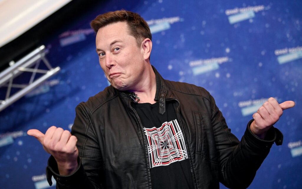 How to make the world's richest man even richer. I'd be ironic smiling too.