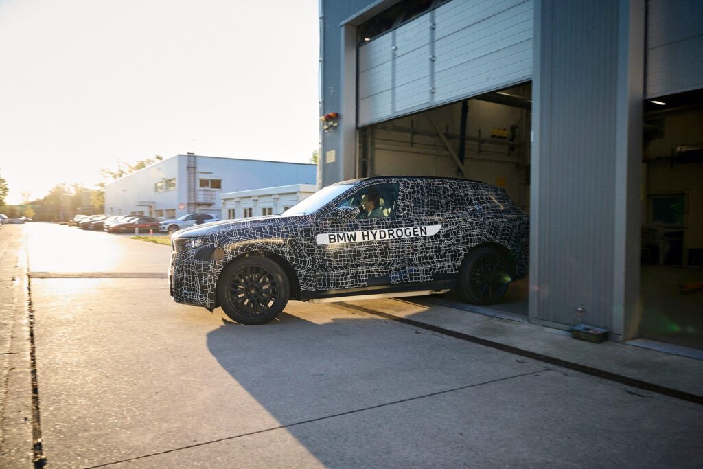 Here it is leaving the secret BMW hydrogen skunkworks in Germany.